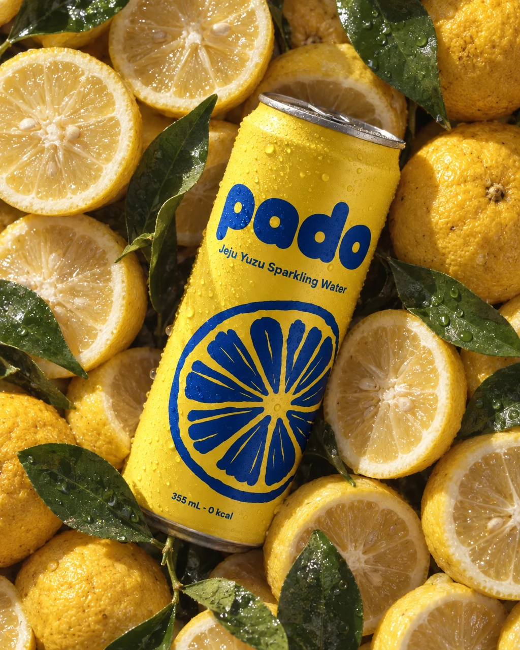 pado can on a heap of yuzu