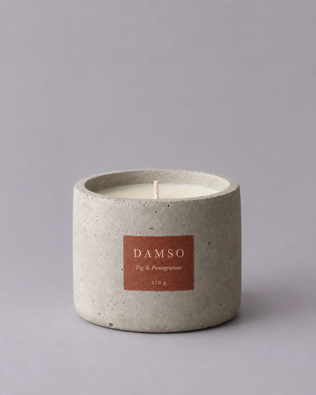 클린 스튜디오 톤으로 찍은 DAMSO 캔들, 3번째 포스트